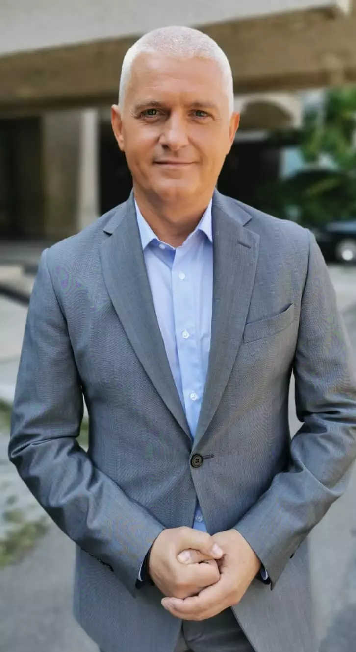 cine-este-virgil-iantu-5