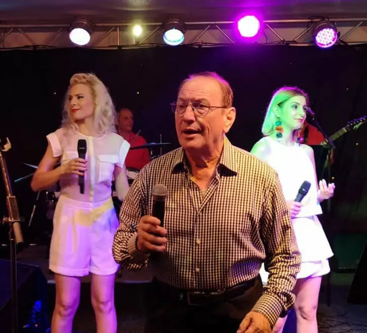 37800762_1877152369017044_3633334090926653440_n