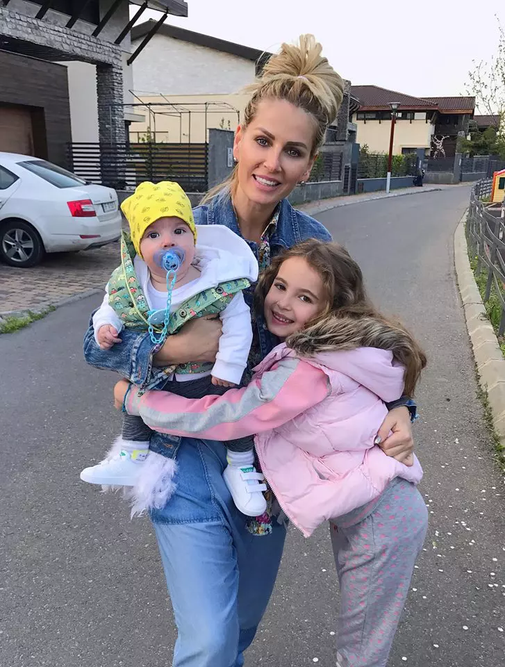 Andreea Banica si copiii