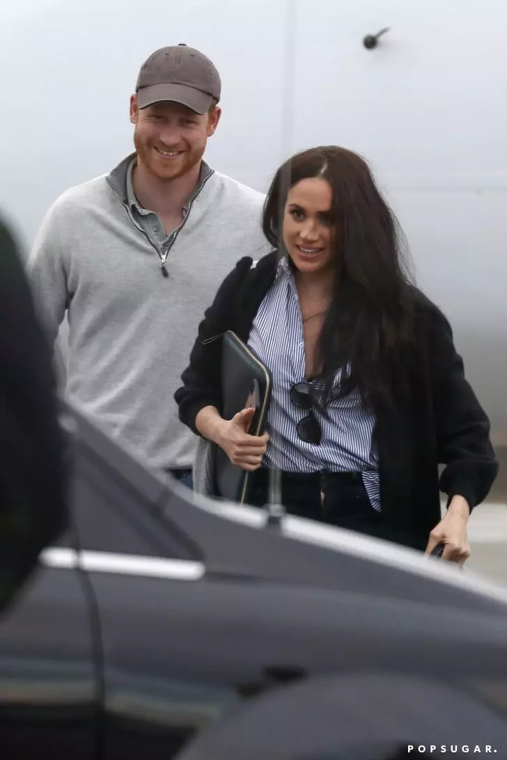 prince-harry-and-meghan-markle-at-airport-in-canada-pictures