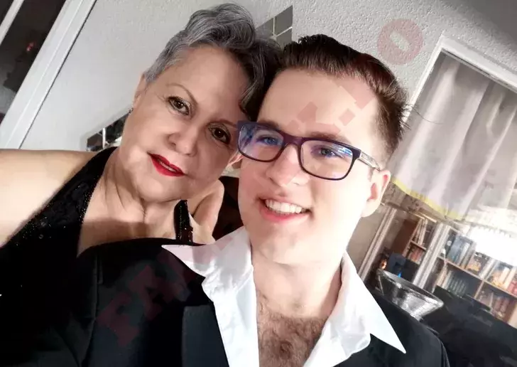 mama-lui-dragos-si-fiul-cel-mare