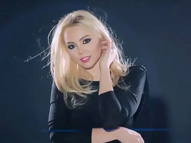 Mama Denisei manelista (3)