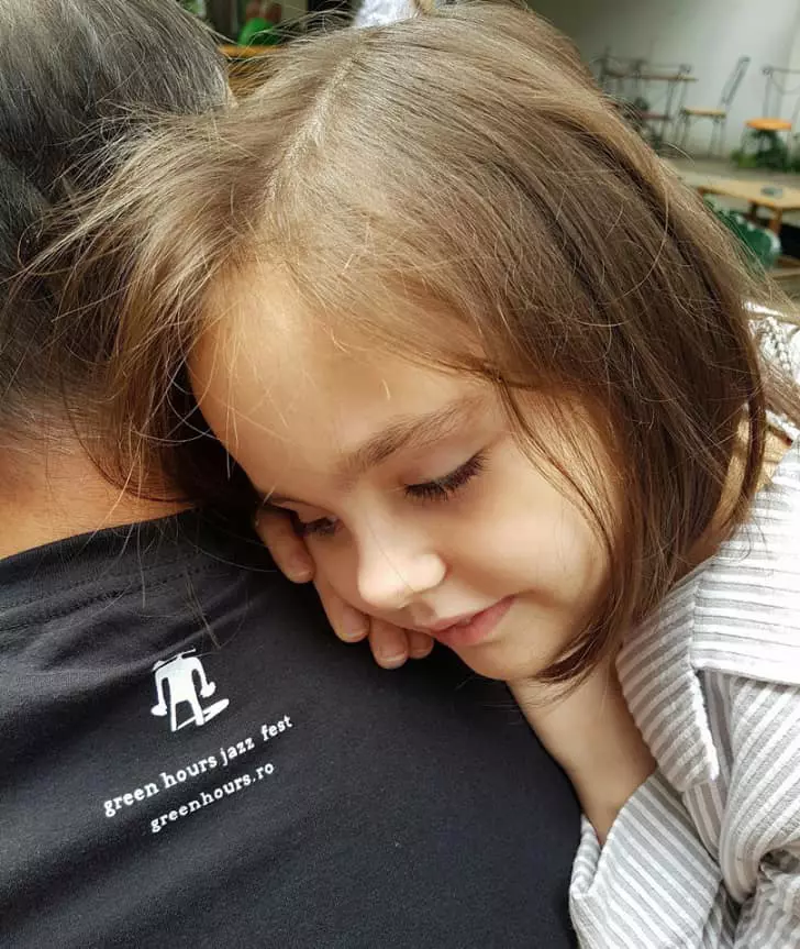 Sonia, fiica lui Florin Piersic Jr (8)