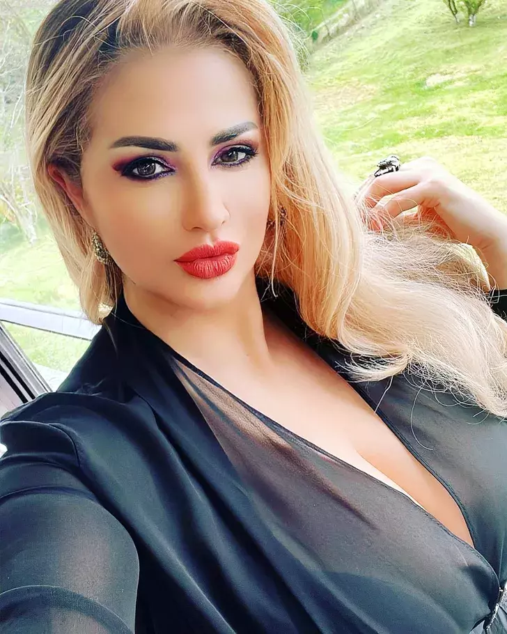julia chelaru