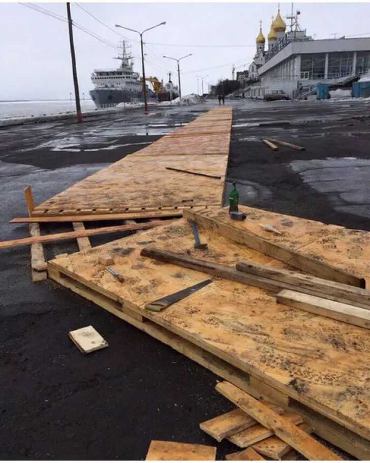 parchet pe trotuar (2)