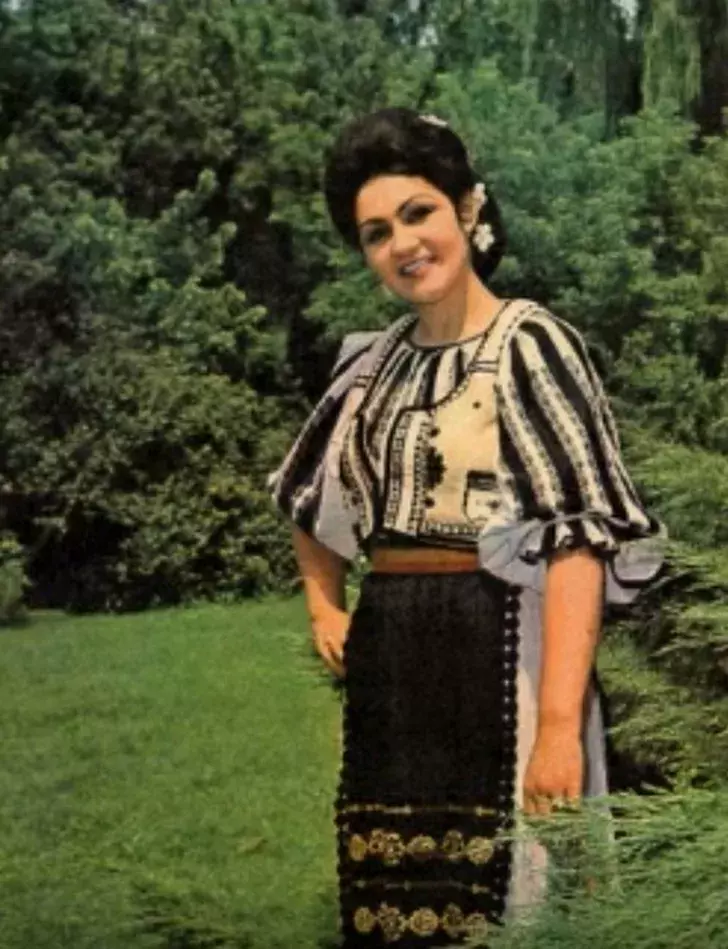 elena merisoreanu tanara