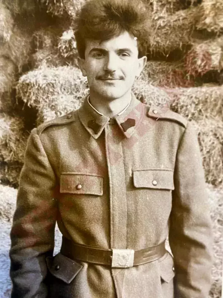 axinte-cu-parin-armata