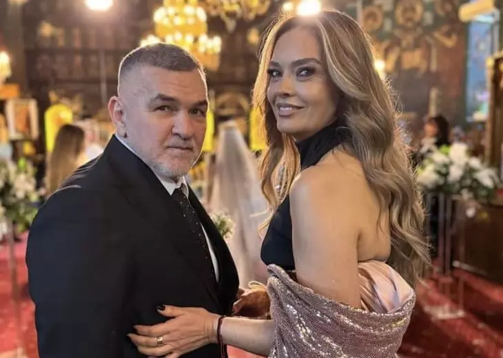 Soția lui Leonard Doroftei a întors toate privirile la nunta fiului lor. Cum s-a îmbrăcat Monica (3)
