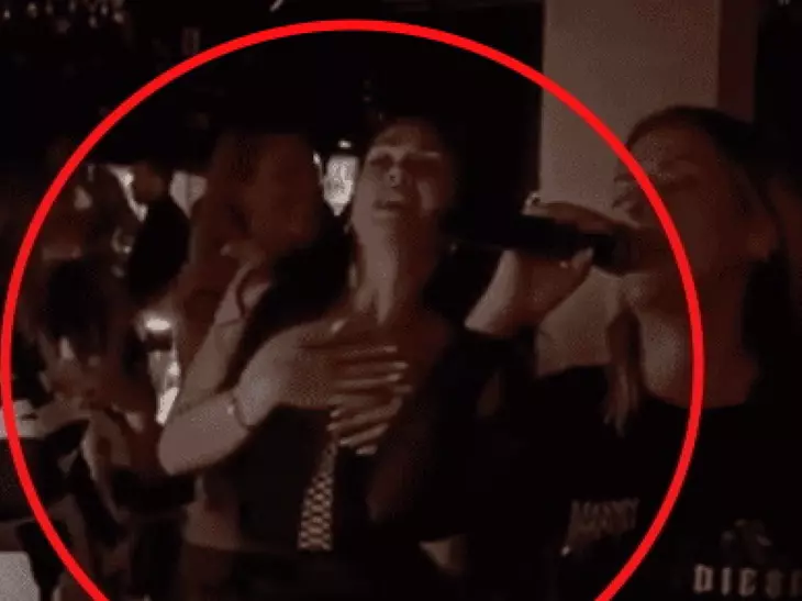 A făcut show într-un club din București! Oamenii au crezut că nu văd bine, dar ea era... Și-a lăsat copiii acasă și a rupt ringul de dans! Foto