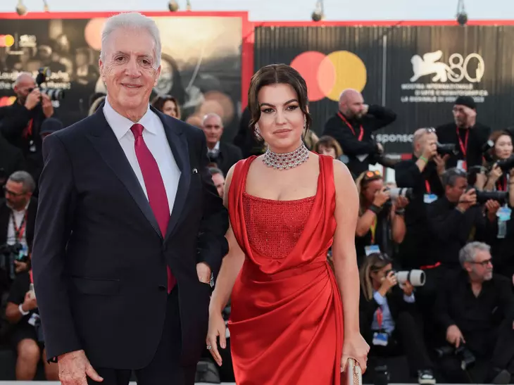 Romina Gingașu, primele declarații după ce a șters fotografiile cu Piero Ferrari din mediul online. „Am nevoie de liniște, vreau să mă mut în casă nouă”. Ce s-a întâmplat, de fapt, cu românca și soțul ei milionar