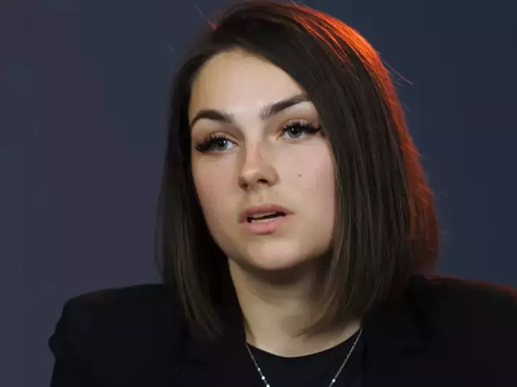 „Sunt Irina Moldovan, soția lui Gheorghe Moldovan, care și-a pus capăt zilelor în fața mea și a copiilor noștri. Mi-a dat flori și după s-a împușcat”. Văduva fostului arbitru Gheorghe Moldovan rupe tăcerea după moartea lui. E cutremurător ce a povestit