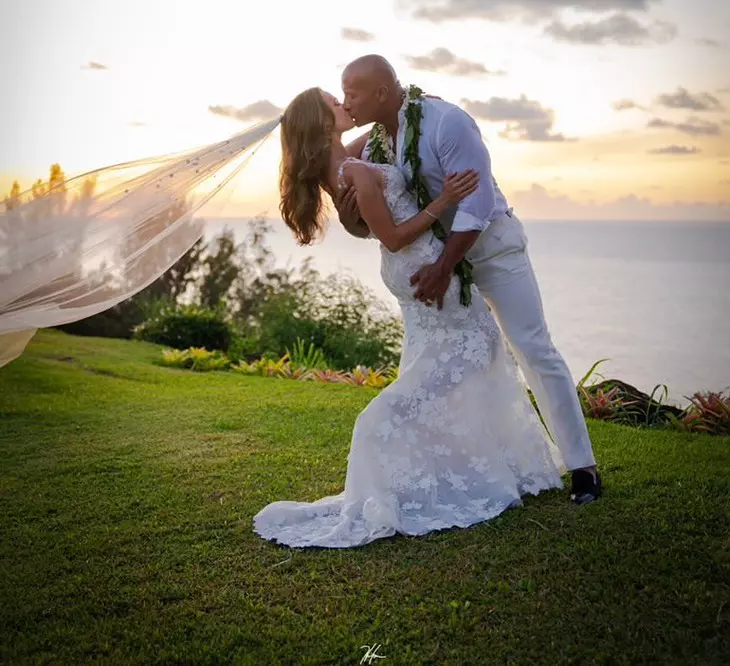 Dwayne Johnson și Lauren Hashian