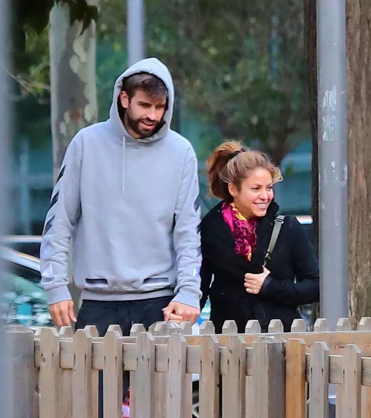 EXCLUSIVE Singer Shakira and football player Gerard Pique enjoy a day in the park with their children
