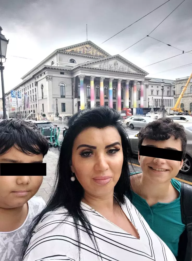 Adriana Bahmuțeanu și cei doi copii, Maximus și Eduard, din mariajul cu Silviu Prigoană