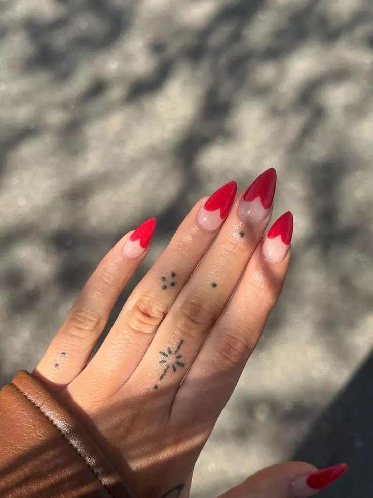 Manichiuri romantice pentru Valentine's Day 2026 (7)