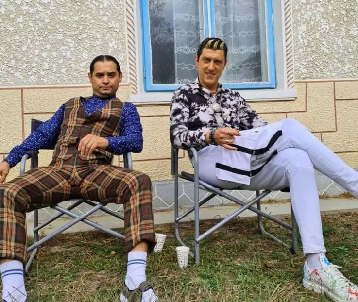 costi-dita-si-mihai-rait