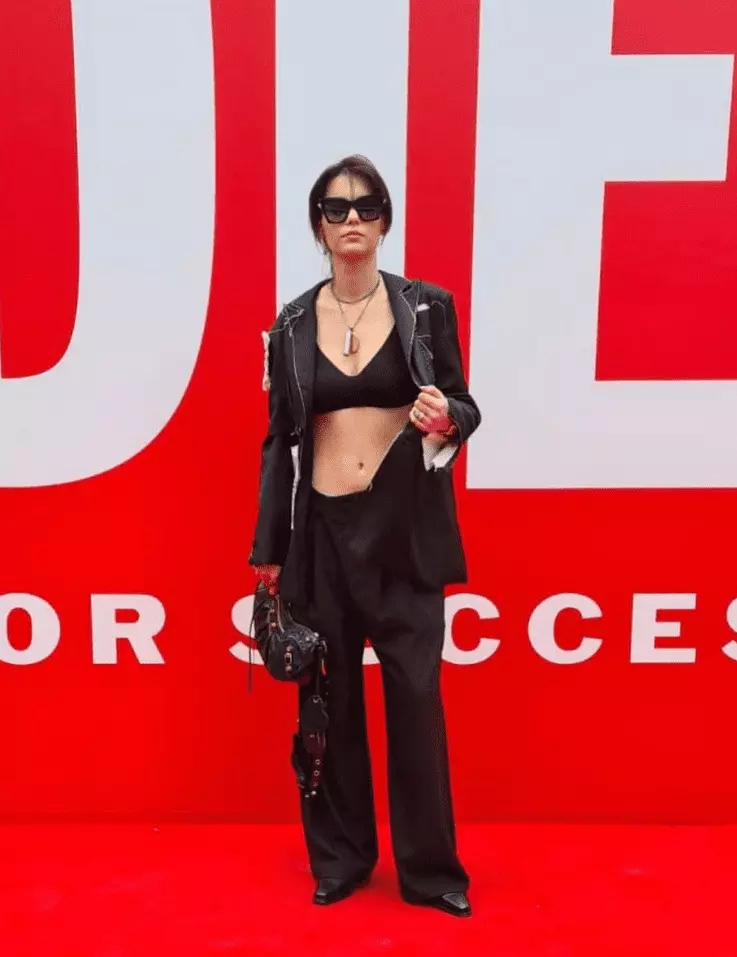 Karina Maisha Gâdea la Milan Fashion Week 2022 (1)