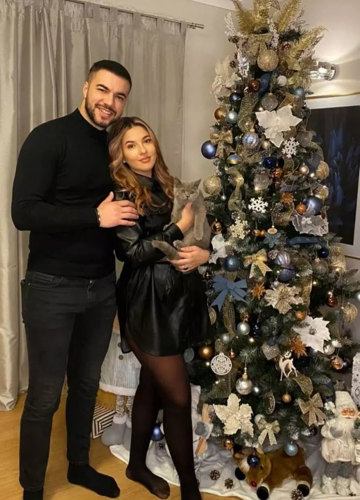 132843432-1453936148142683-7874090929908398739-n-1-738x1024