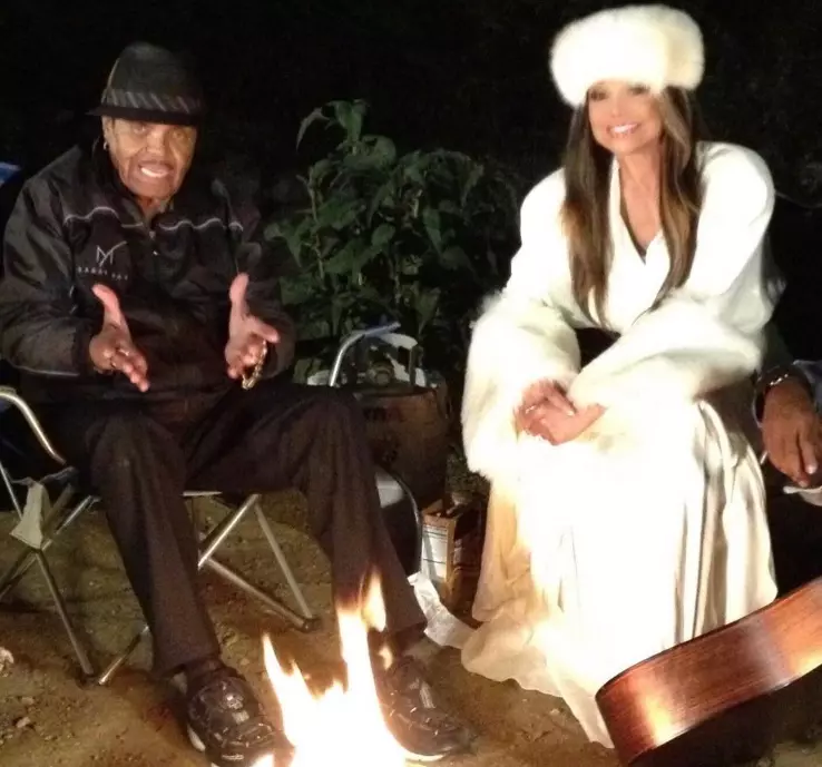 latoya jackson 807
