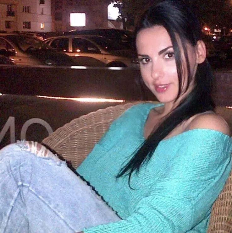 lavinia-pirva-adevarul-despre-operatiile-estetice-sunt-femeie-imi-iubesc-corpul-si-iubesc-frumusetea_1_size20