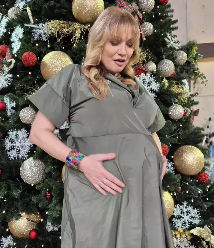 cristina-cioran-gravida-1