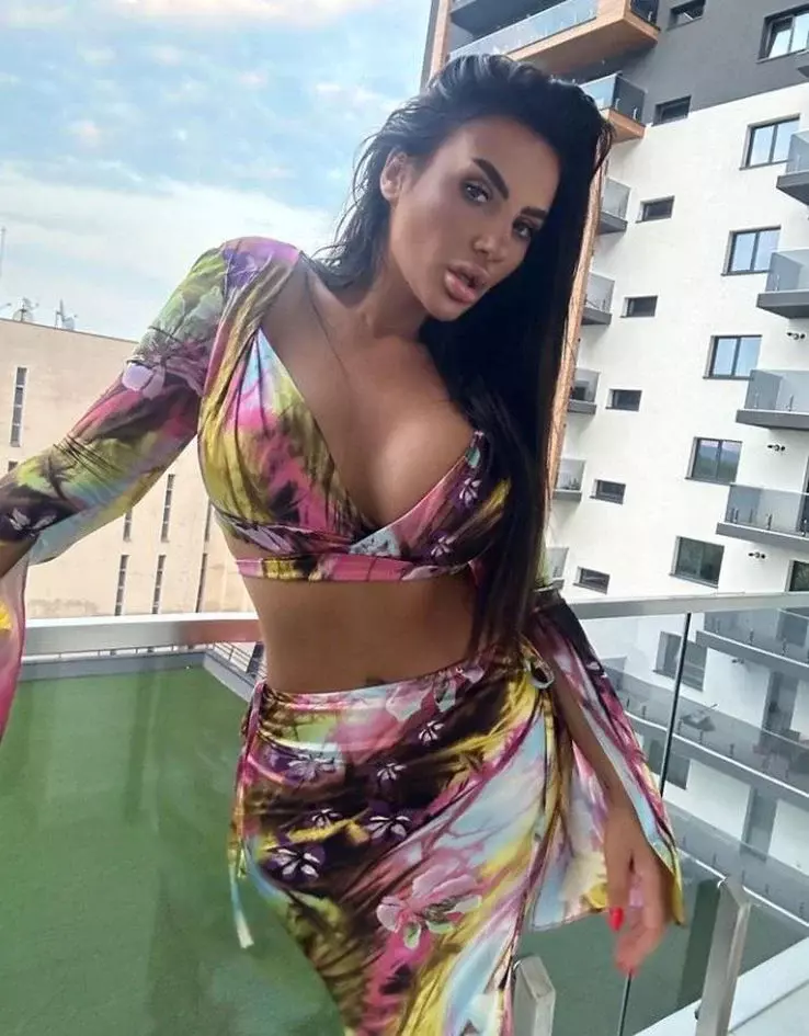 f4285214-221e-4645-aed8-172995d9f009