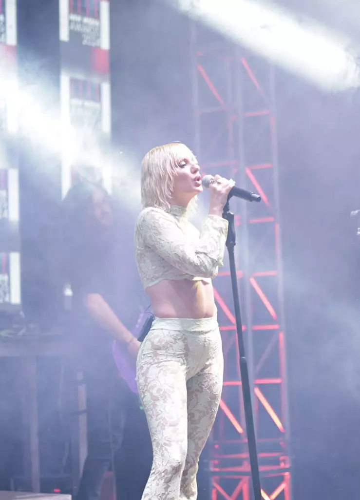 concert-alexandra-stan-1-739x1024-2.jpg