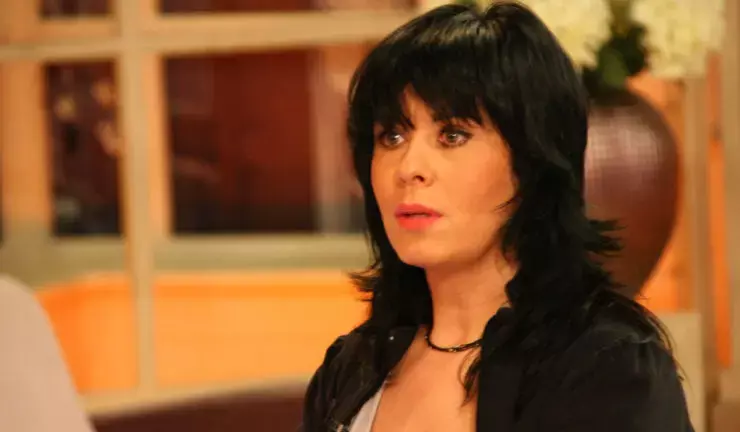 mariana-moculescu-s-a-apucat-de-onlyfans-la-54-de-ani.-ce-fotografii-provocatoare-posteaza-fosta-sotie-a-lui-horia-moculescu-740x432-1