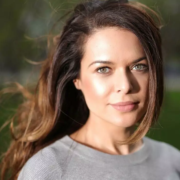 Raluca Lăzăruț