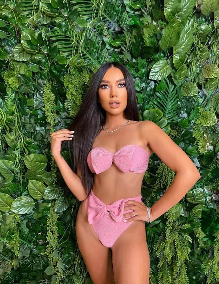 Larisa Udilă însărcinată (11)