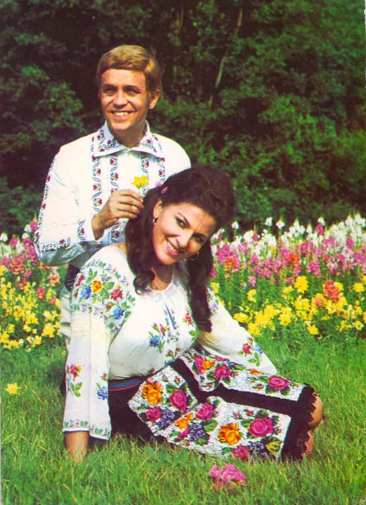 benone-cu-irina-in-tinerete