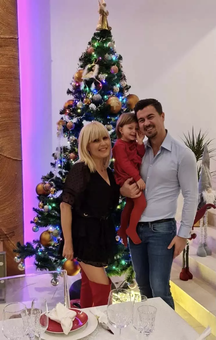 elena-udrea=fiica (31)