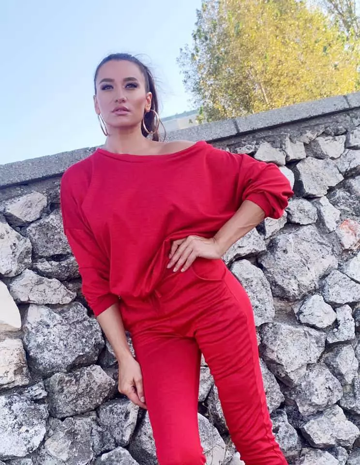 claudia-119552586_3654417874591039_6388792392747798405_n