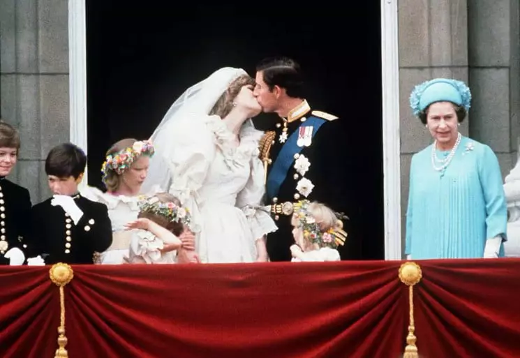 nunta-printesa-diana-printul-charles-imagini-1981 (6)