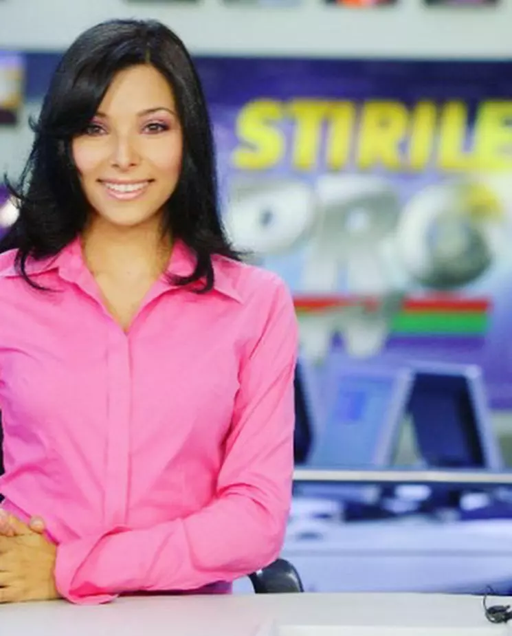 Corina Caragea, imagini inedite de acum 17 ani. Cum arăta știrista la debutul ei la Pro TV