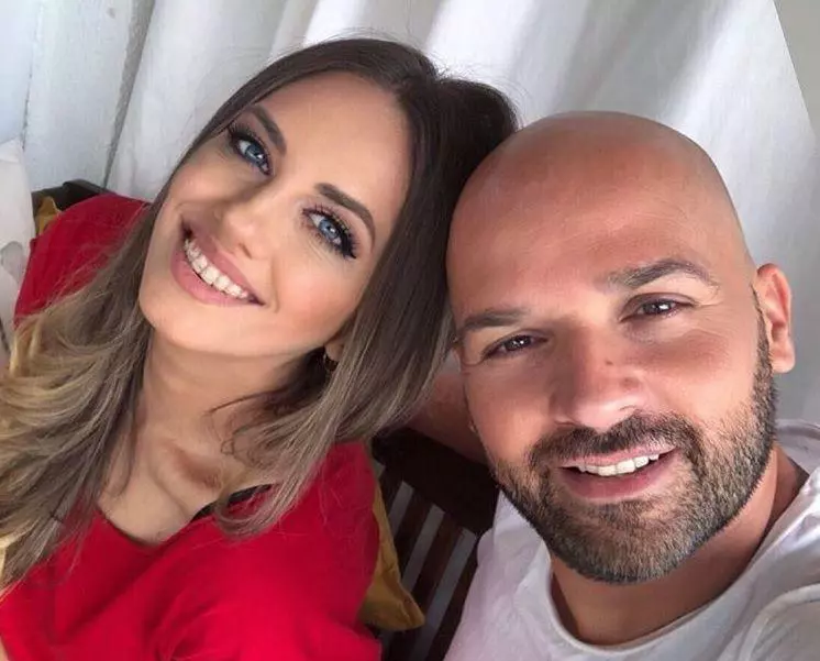 sotia-lui-andrei-stefanescu-mesaj-dur-pentru-fani-dupa-ce-artistul-a-facut-coronavirus_size24