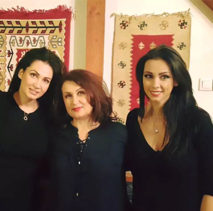 Cum-arata-mama-surorilor-Nicoleta-si-Iuliana-Luciu10