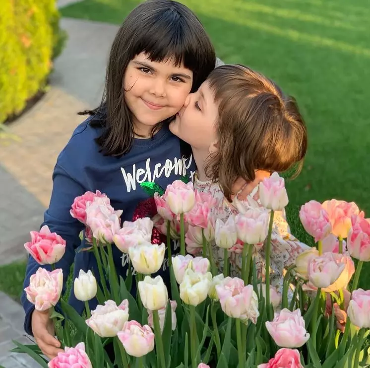 alina-sorescu-in-vacanta-cu-fetele-sale-2