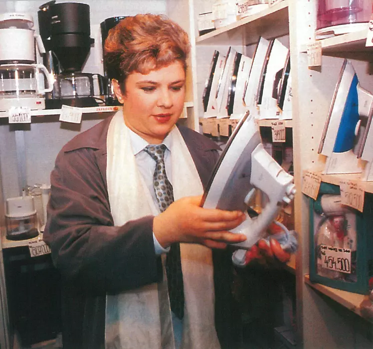 Teo Trandafir la cumparaturi in 1998