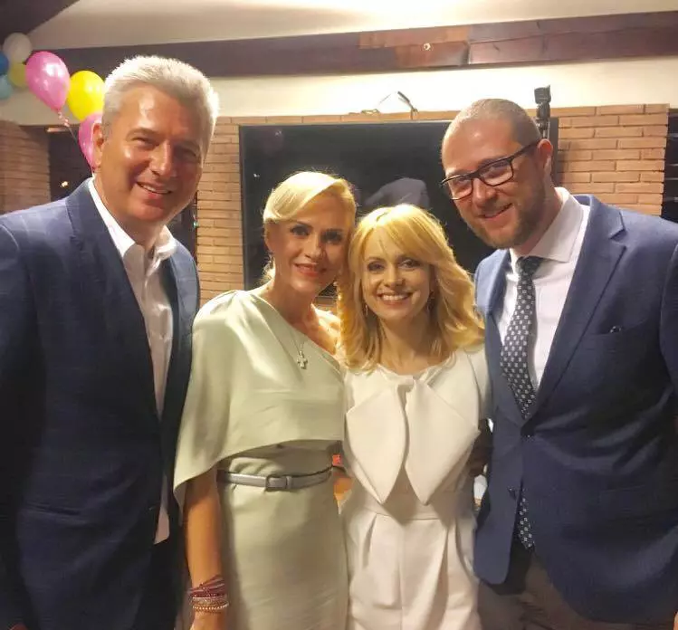 22185022_10155160348378235_1270976181_n