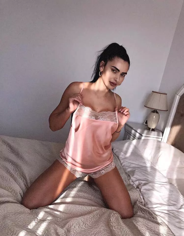 Raluca-Dumitru-Survivor-3