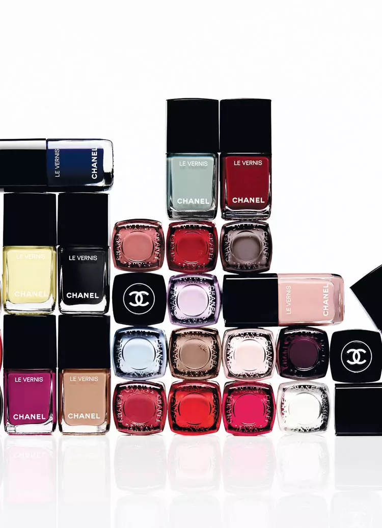 Colectia de lacuri de unghii Chanel Le Vernis