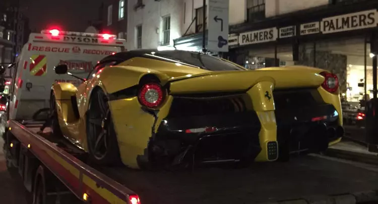 ferrari laferrari accident