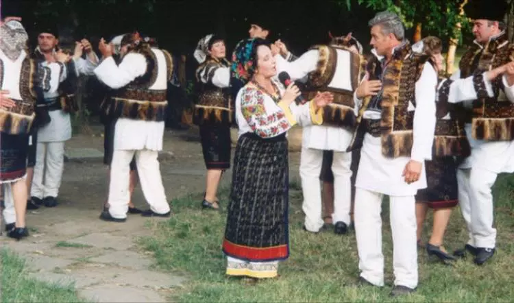 78167212_916810732046675_2879493843588218880_n