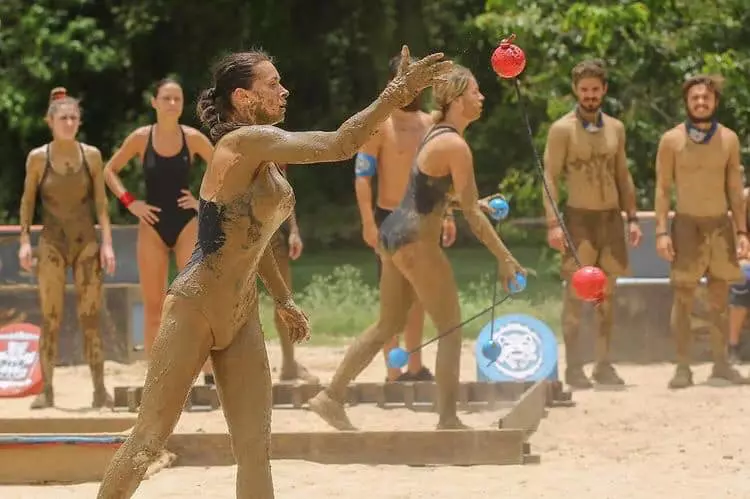 scandal-culita-sterp-raluca-dumitru-survivor-8