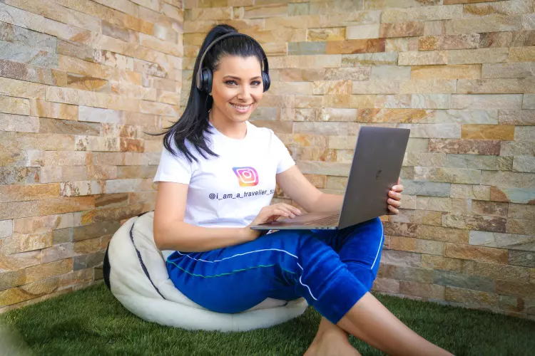 Corina Caragea - Unica (4)