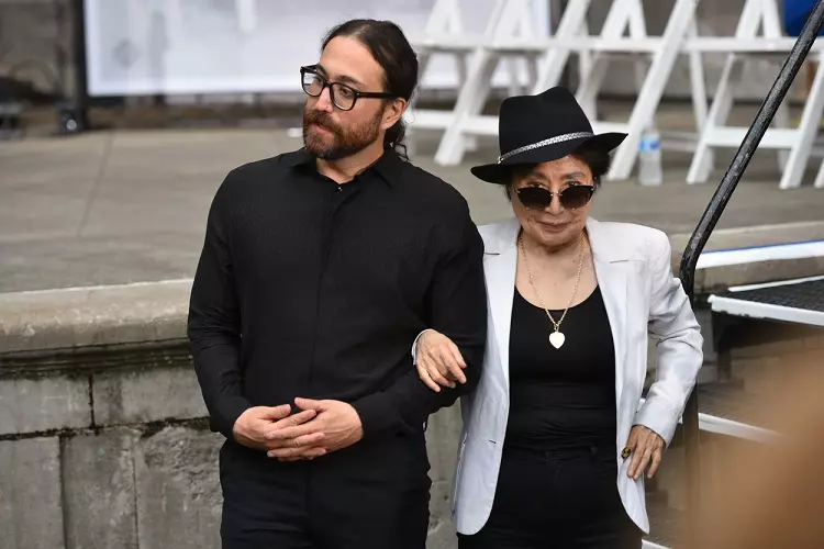 Sean Lennon și mama sa, Yoko Ono