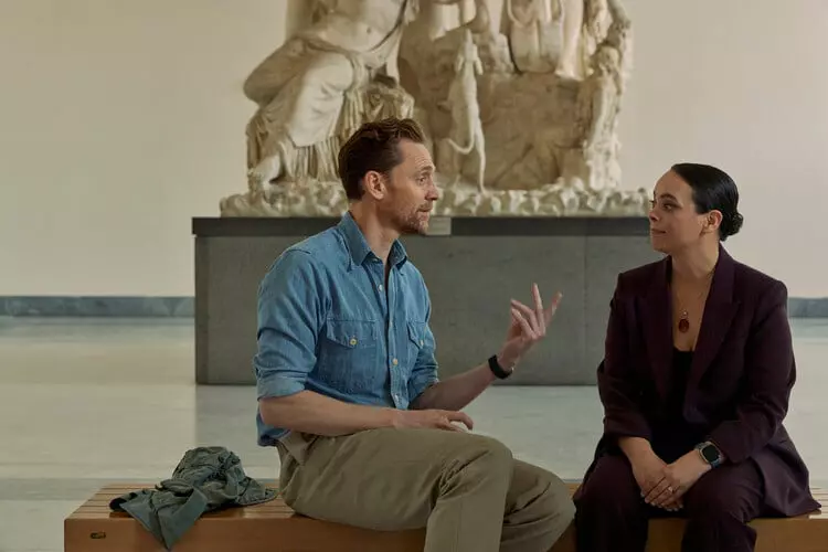 101_Tremors_PompeiiOutOfTimeWithTomHiddleston_024