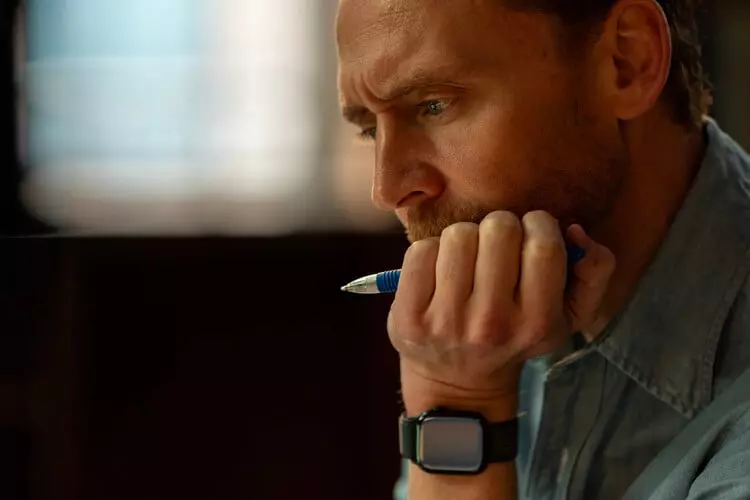 102_Eruption_PompeiiOutOfTimeWithTomHiddleston_024