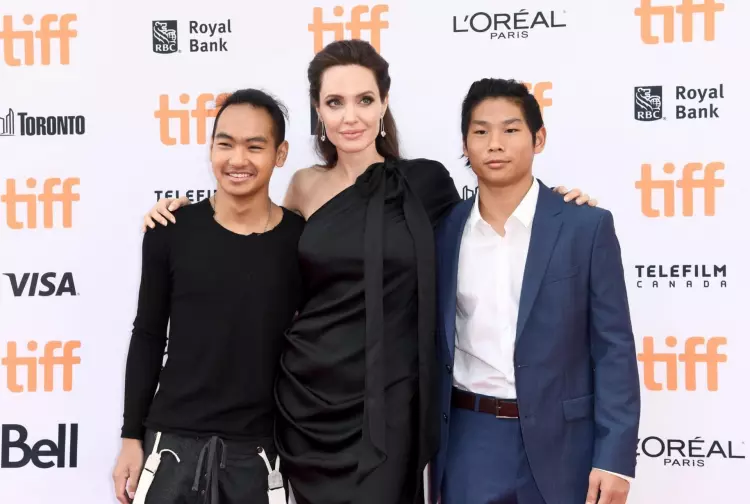 Maddox, fiul Angelinei Jolie și al lui Brad Pitt3